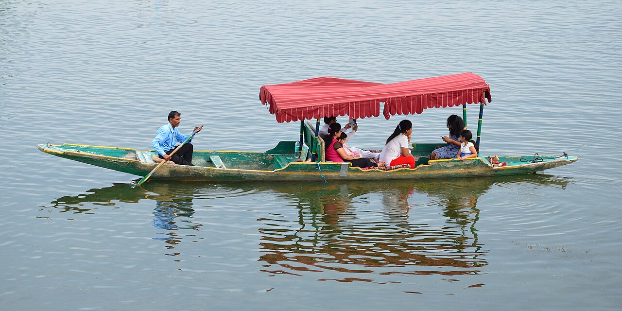 Shikaras and Houseboats photograph